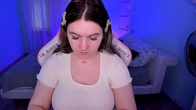 lovelyy julia online show from 02-24-26, 08:23