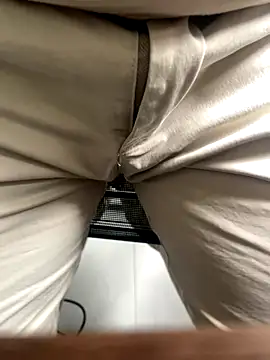 boyyyy2k1 online show from 12-22-25, 03:47