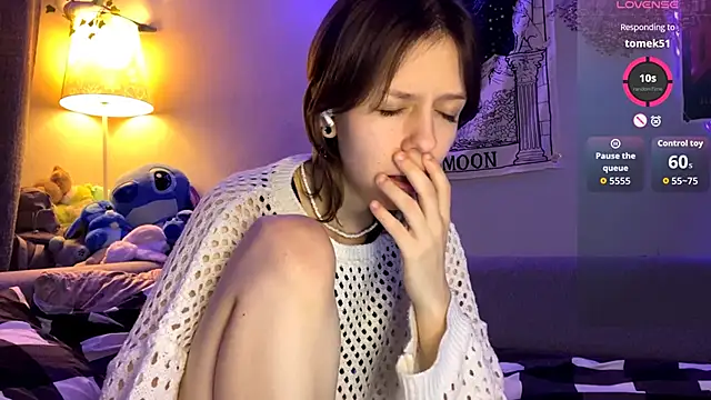 FairyLuna online show from 11-28-25, 11:07