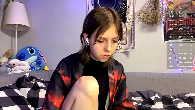 FairyLuna online show from 12-04-25, 07:11