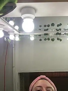 Kitty Bms  online show from 12-22-25, 06:49