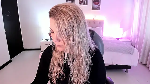 Violeta Hotter online show from 11-27-25, 11:12