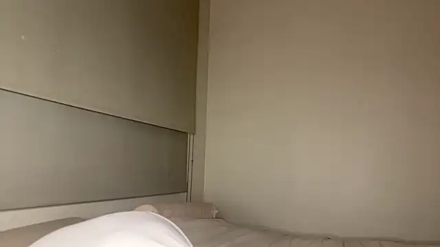 heyitsmia online show from 12-02-25, 12:49