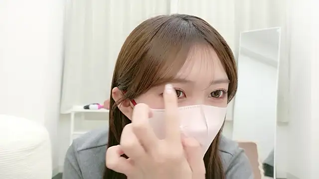 Snapshot of alicechan_v chatting on 05-21-26, 02:13 alicechan v online show from 05-21-26, 02:13