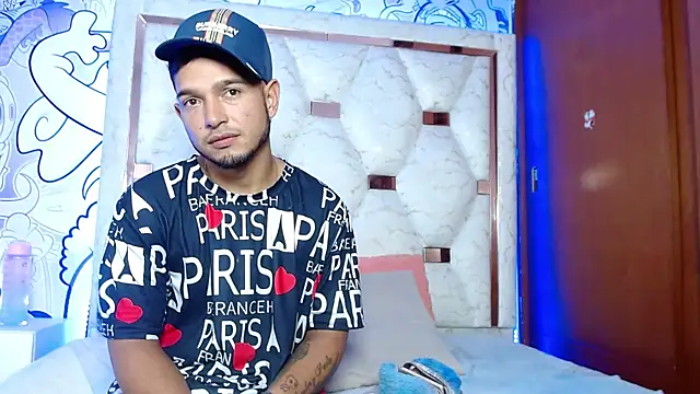 Couple wildd  online show from 12-01-25, 08:14