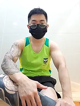 Valerious180 online show from 12-18-25, 05:19