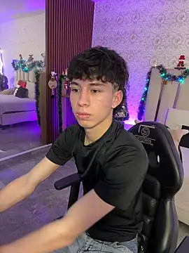 kaelwolf tay online show from 12-02-25, 07:20