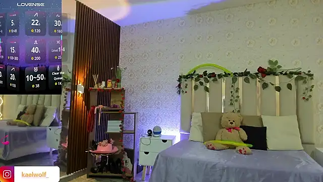 kaelwolf tay online show from 02-11-26, 07:19