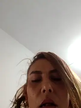 Alice-pink online show from 11-28-25, 03:42