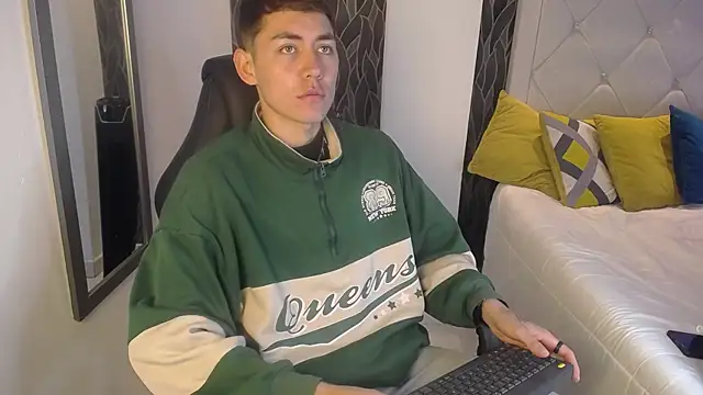 LoganFoster  online show from 01-11-26, 02:00