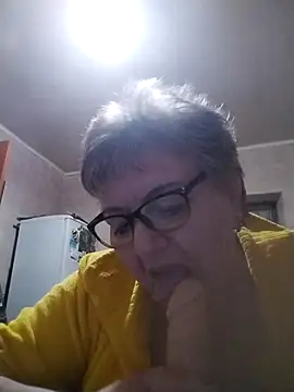 MillanaOcean online show from 11-30-25, 09:19