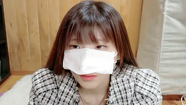  NATSUMI online show from 12-18-25, 01:06