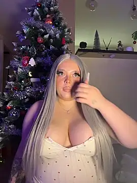 LaylaCupidd online show from 12-21-25, 06:04