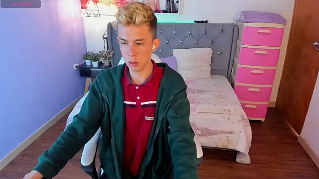 Juaan Diick online show from 01-11-26, 05:29