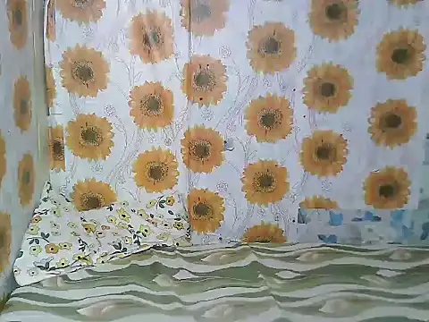 Smilinglovely online show from 04-04-26, 07:06