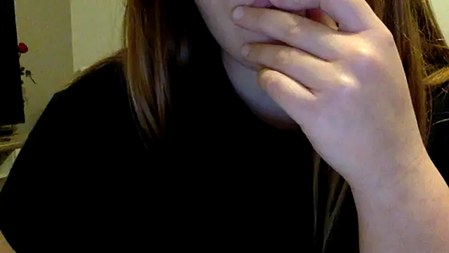 Snapshot of Blue-Coxy chatting on 11-25-25, 06:19 Blue-Coxy online show from 11-25-25, 06:19