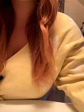 Snapshot of Blue-Coxy chatting on 11-26-25, 07:20 Blue-Coxy online show from 11-26-25, 07:20