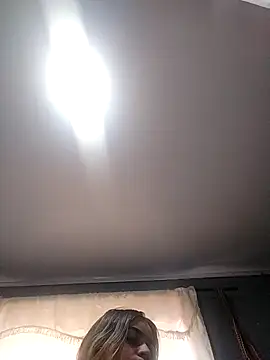 sexy aurora ourdoors online show from 11-25-25, 02:39