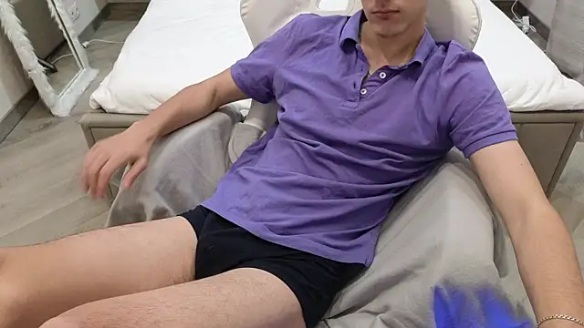 MoonlinSkinn online show from 12-05-25, 01:03