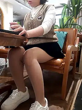 Bea 219 online show from 11-27-25, 06:37