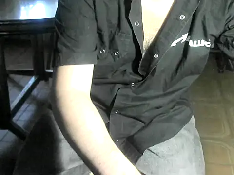 Snapshot of OreCam chatting on 04-18-26, 07:58 OreCam online show from 04-18-26, 07:58