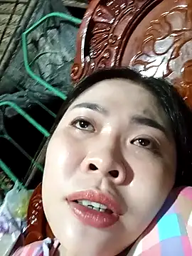 Snapshot of Lin-kute98 chatting on 04-25-26, 01:41 Lin-kute98 online show from 04-25-26, 01:41