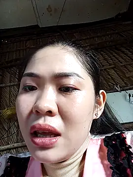 Snapshot of Lin-kute98 chatting on 05-03-26, 01:11 Lin-kute98 online show from 05-03-26, 01:11