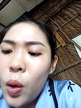 Snapshot of Lin-kute98 chatting on 05-09-26, 02:28 Lin-kute98 online show from 05-09-26, 02:28