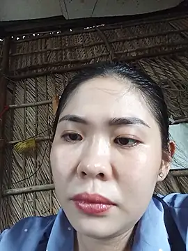 Snapshot of Lin-kute98 chatting on 05-18-26, 04:29 Lin-kute98 online show from 05-18-26, 04:29