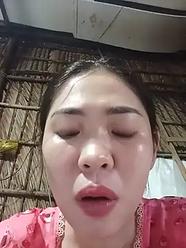 Snapshot of Lin-kute98 chatting on 05-19-26, 10:38 Lin-kute98 online show from 05-19-26, 10:38
