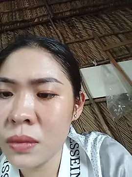 Snapshot of Lin-kute98 chatting on 05-24-26, 04:50 Lin-kute98 online show from 05-24-26, 04:50
