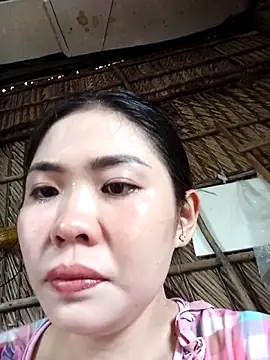 Snapshot of Lin-kute98 chatting on 05-26-26, 04:08 Lin-kute98 online show from 05-26-26, 04:08
