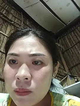 Snapshot of Lin-kute98 chatting on 05-31-26, 12:56 Lin-kute98 online show from 05-31-26, 12:56
