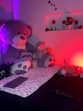 Snapshot of KarolRojas_22 chatting on 11-30-25, 07:18 KarolRojas 22 online show from 11-30-25, 07:18