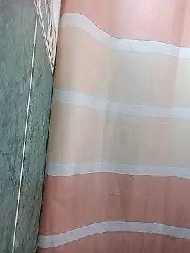 Snapshot of ChrisFloresP chatting on 11-28-25, 12:41 ChrisFloresP online show from 11-28-25, 12:41