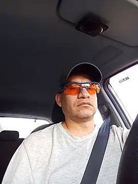 Snapshot of ChrisFloresP chatting on 11-29-25, 01:58 ChrisFloresP online show from 11-29-25, 01:58