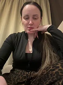 Snapshot of TomilaSi chatting on 04-25-26, 07:55 TomilaSi online show from 04-25-26, 07:55
