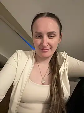 Snapshot of TomilaSi chatting on 05-27-26, 07:55 TomilaSi online show from 05-27-26, 07:55