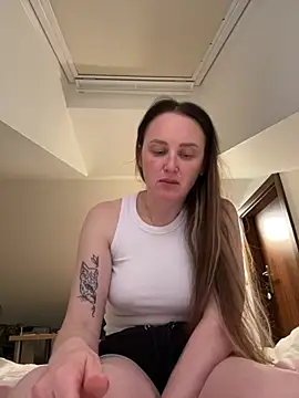 Snapshot of TomilaSi chatting on 06-09-26, 06:52 TomilaSi online show from 06-09-26, 06:52