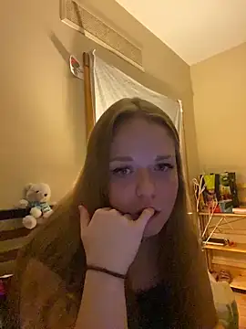 Snapshot of SmirkFans chatting on 02-19-26, 03:13 SmirkFans online show from 02-19-26, 03:13