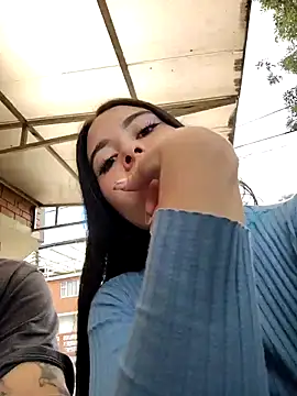 ARIA AND NICK online show from 11-25-25, 05:13