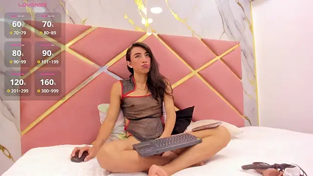 VALERIAQUEENTS   online show from 12-15-25, 11:58