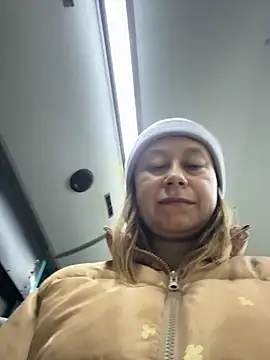 Brooke lover online show from 04-03-26, 06:50