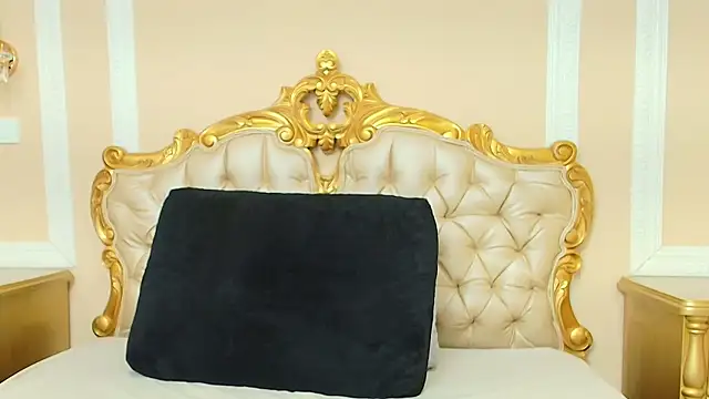 HallieStone online show from 03-09-26, 01:37