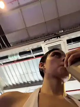 Miia moonn online show from 04-18-26, 05:17