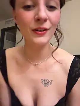 lilliabloom online show from 12-21-25, 06:53