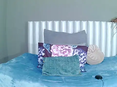 SavageHoney online show from 11-26-25, 08:32