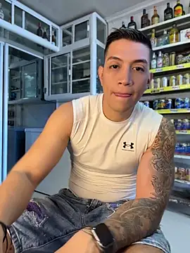 OliverWest04 online show from 04-18-26, 08:20