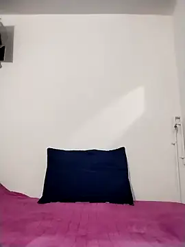 NiinaHans online show from 12-04-25, 10:57