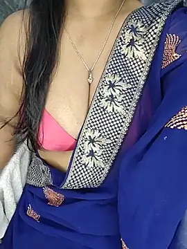 Curvy Pooja online show from 05-26-26, 12:50